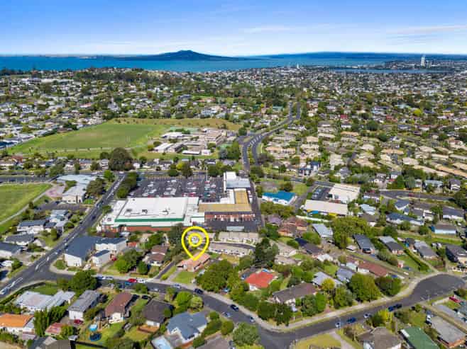 12 Cockayne Crescent, Sunnynook