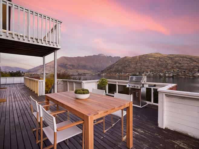 36 Perkins Road, Queenstown Hill