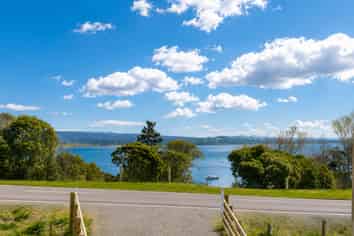 54a or 54b Tenby, MOERAKI