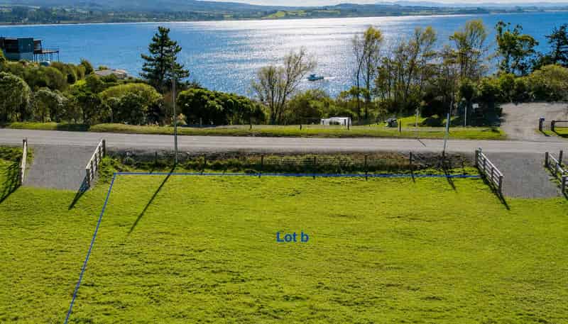 54a or 54b Tenby, MOERAKI