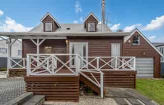 56 Fitzherbert Avenue, West Harbour