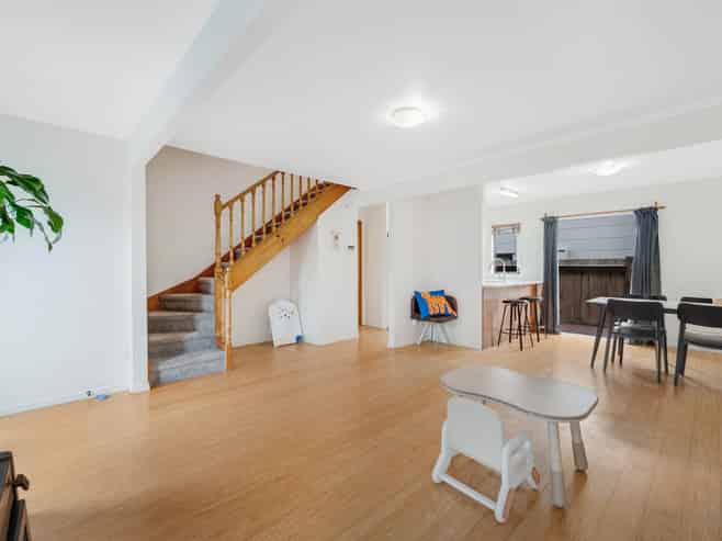 56 Fitzherbert Avenue, West Harbour