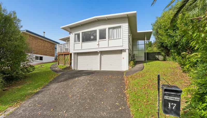 17 Catalina Crescent, Forrest Hill