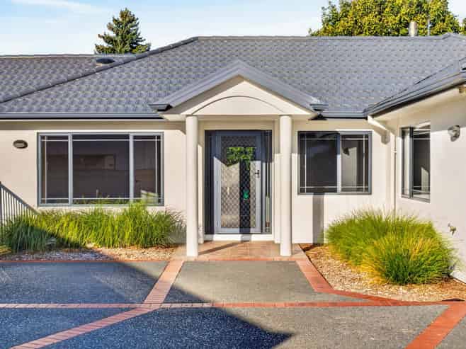 12 Brown Street, Taradale
