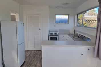 12 First View Ave, Beachlands
