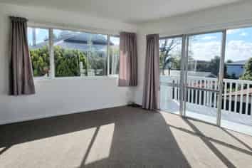 12 First View Ave, Beachlands