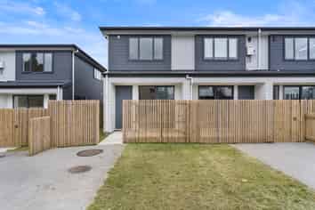 11 Serpent Road, Flat Bush