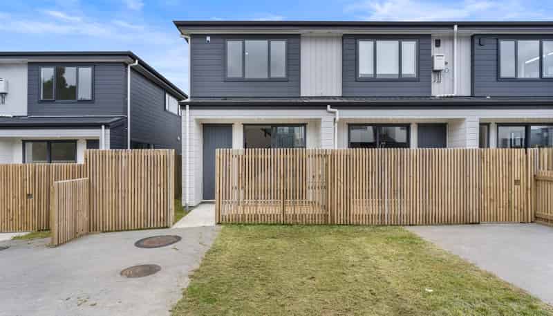 11 Serpent Road, Flat Bush