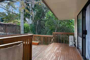2/191 Don Buck Road, Massey