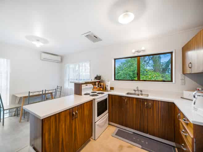 2/33 Gills Avenue, Papakura