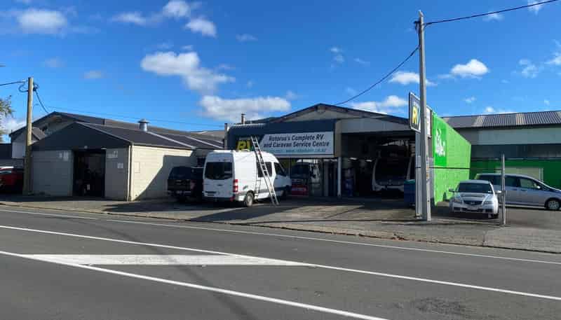 31 Sunset Road, Mangakakahi