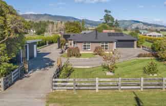 418 Tararua Road, Levin