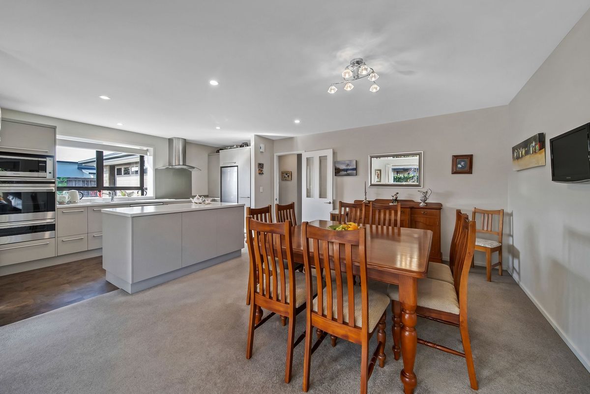 Cul De Sac Location with Space to Entertain. - Ansicht 6