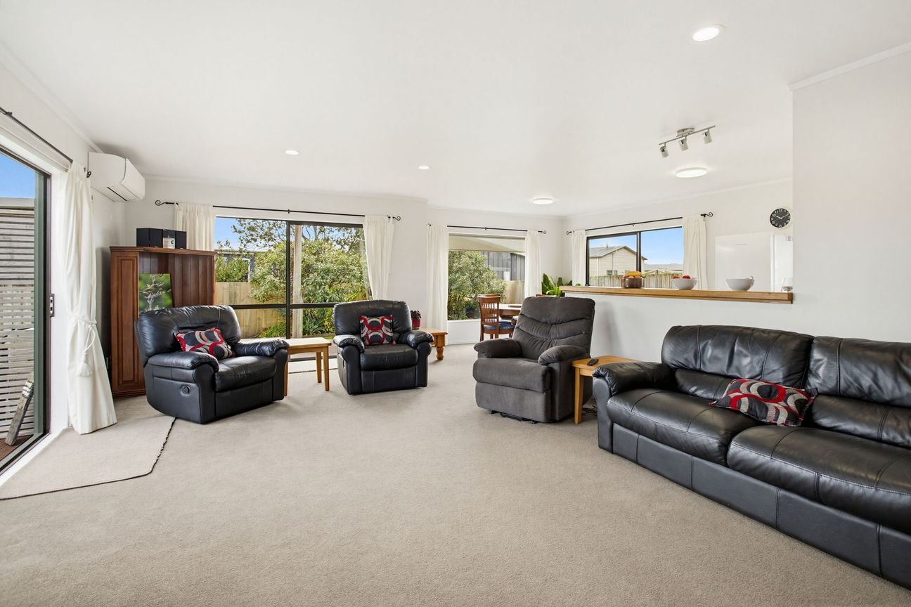 SUN. WOODFIRE. ENSUITE. WALK TO TOWN. – pohled 4