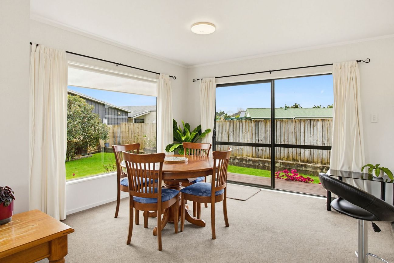 SUN. WOODFIRE. ENSUITE. WALK TO TOWN. – pohled 5