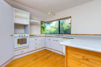 38B Heathcote Road, Castor Bay