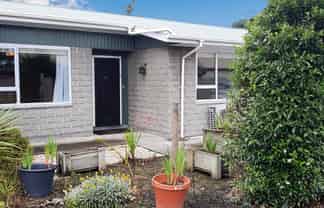 2/127 Clarence Street, Riccarton