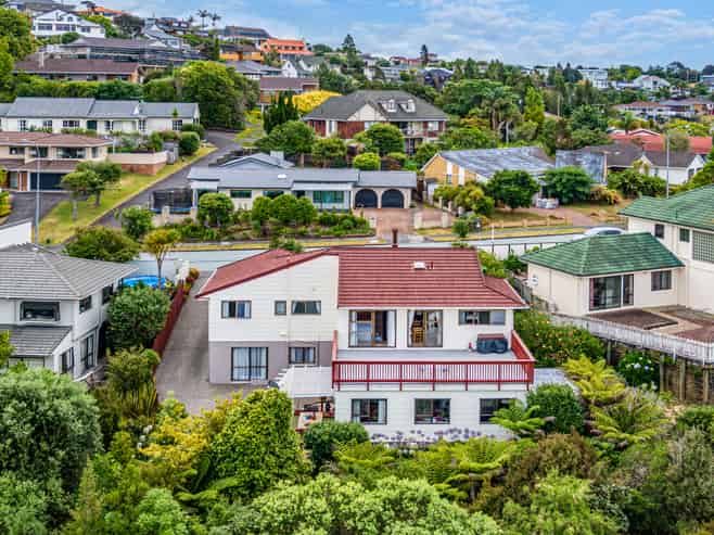 134 Chelsea View Drive, Chatswood