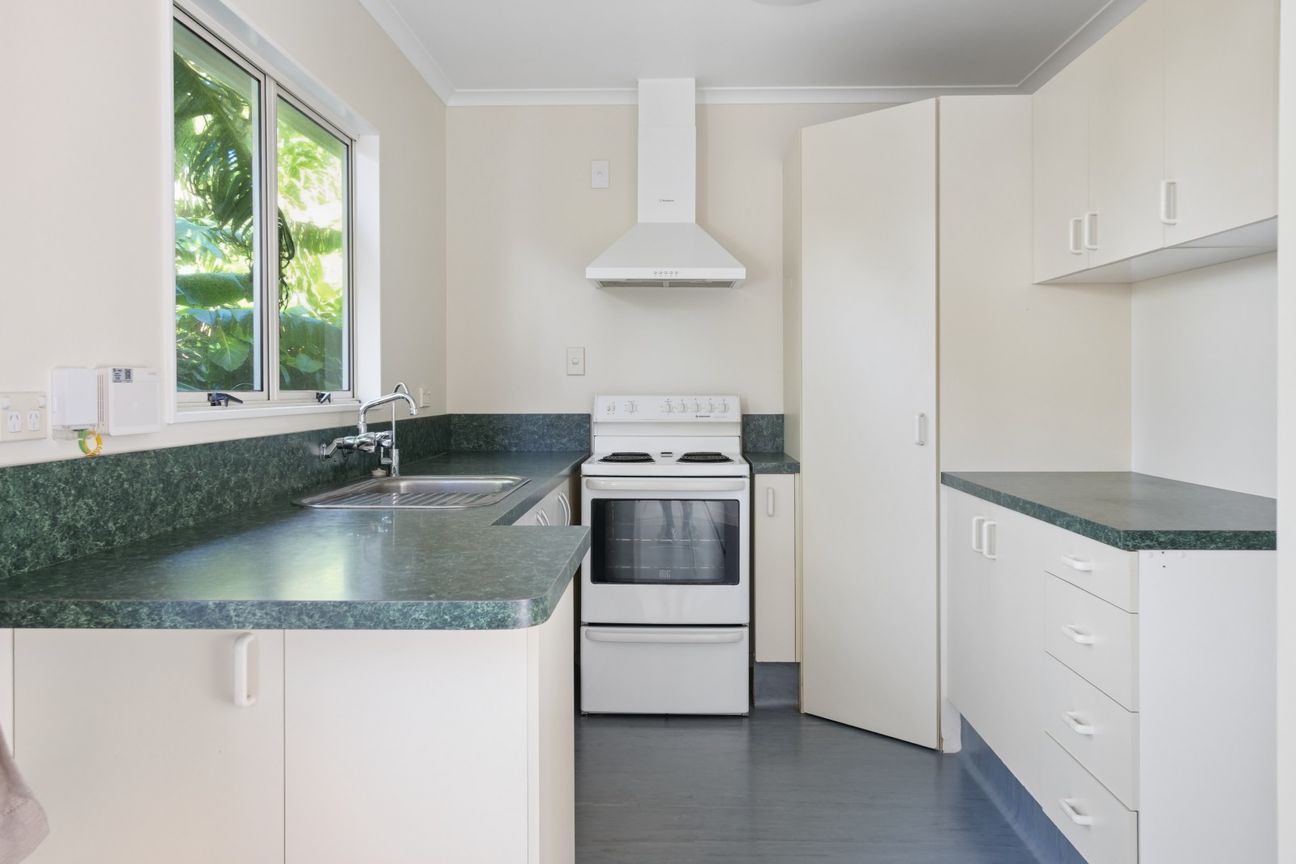 Under offer- Tidy investment opportunity! – pohled 4