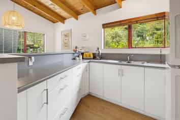 28 Gallagher Drive, Tairua