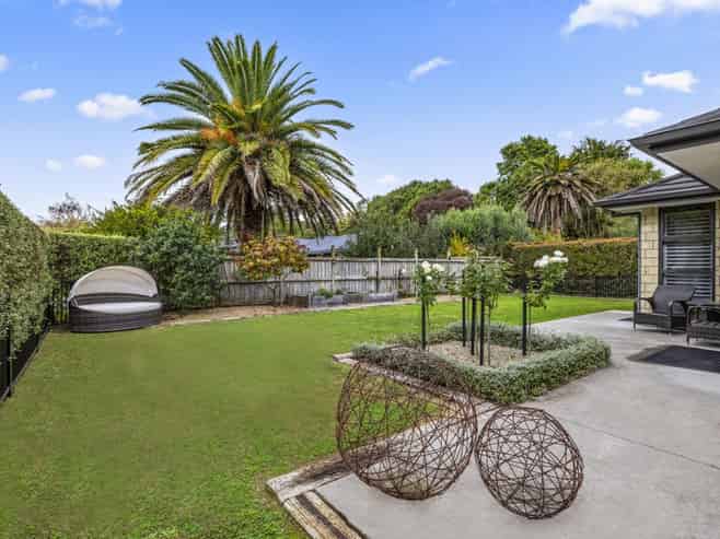 14 Bronte Place, Cambridge