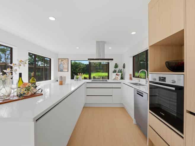 8 Capistrano Mews, Goodwood Heights
