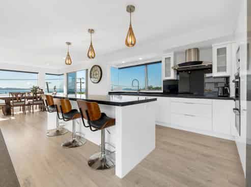 7 Sea View Terrace, Maraetai
