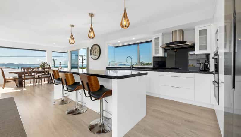 7 Sea View Terrace, Maraetai