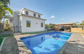 7 Sea View Terrace, Maraetai