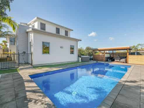 7 Sea View Terrace, Maraetai