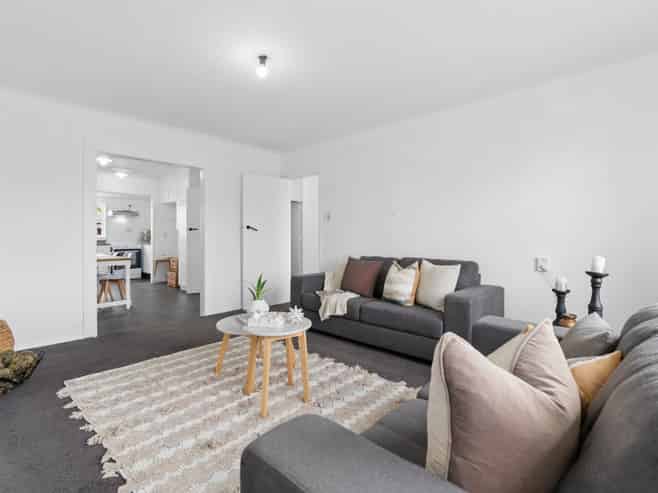 1/45 Sutton Crescent, Papakura