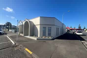 Corner Office/Workshop near Napier CBD