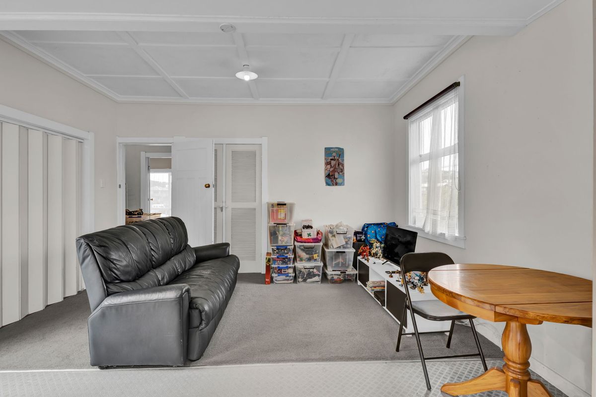 Development Or Nest Opportunity Close To Hospital - Mehr