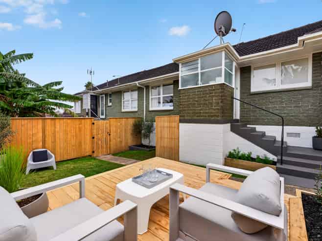 2/1 Ngaio Street, Takapuna