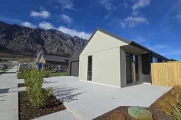 A/13 Goldfinch Drive, Jacks Point