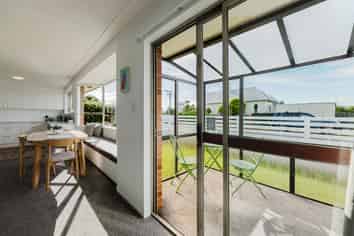 44 Bird Street, Saint Kilda