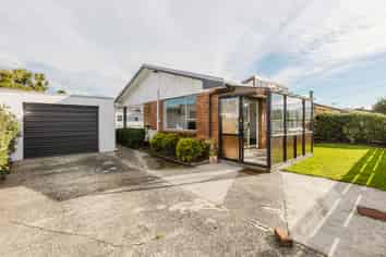 44 Bird Street, Saint Kilda