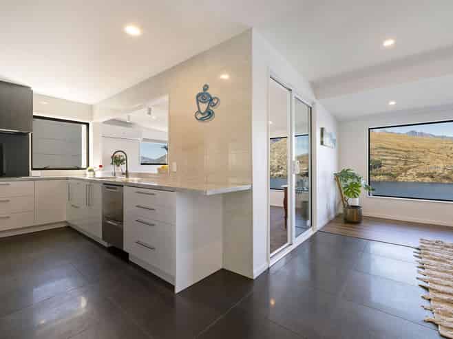 22 Golden Terrace, Queenstown