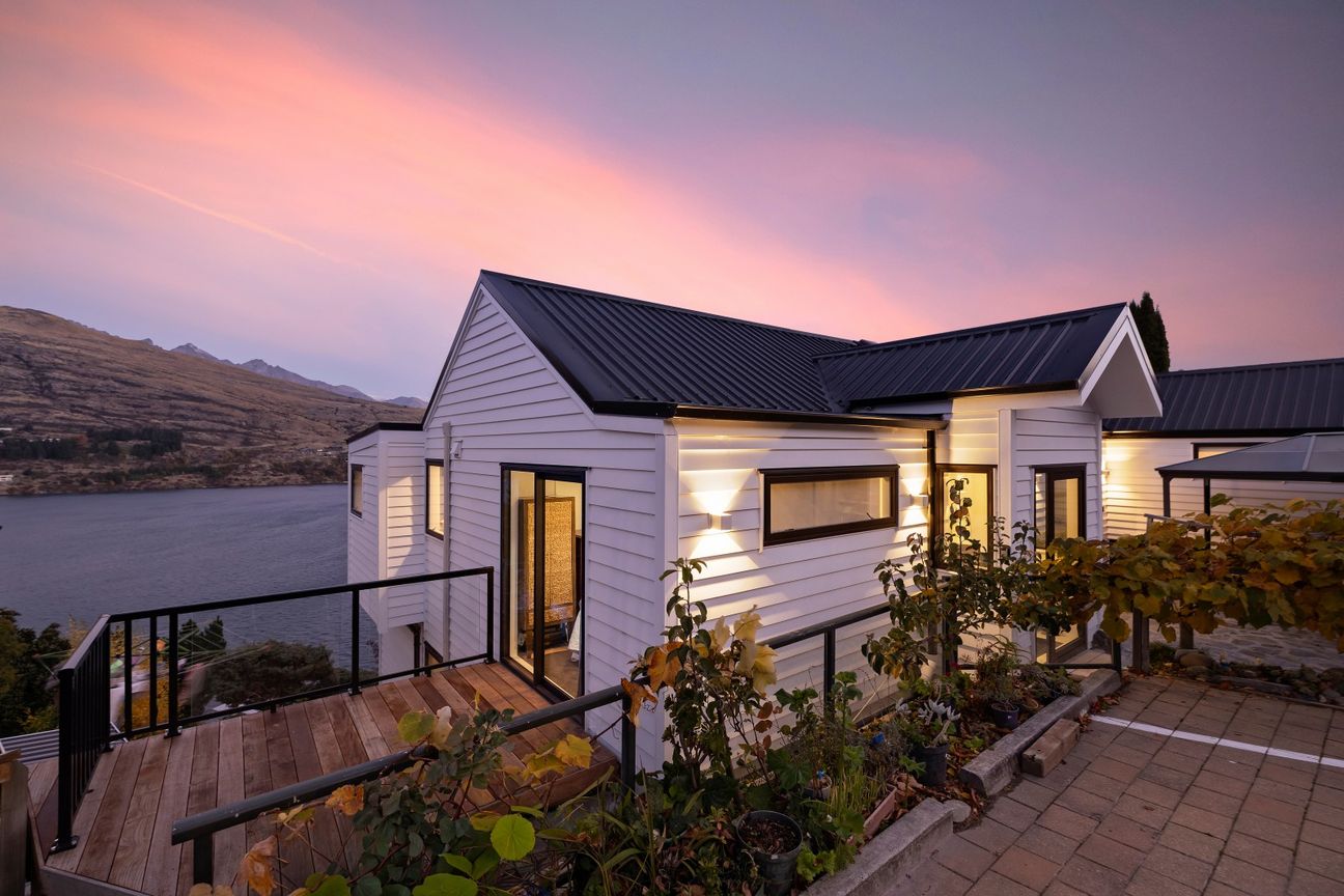 A front-row seat to Queenstown's finest views - Więcej