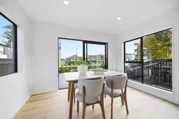 46A Range View Road, Mount Albert