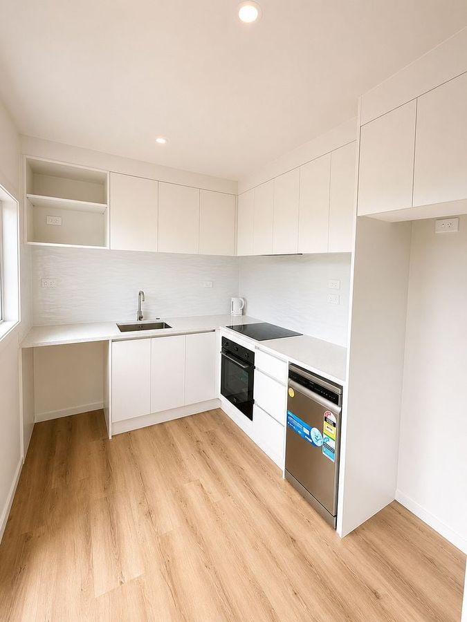 Brand New 2-Bedroom Home – 20A Megan Avenue - Ansicht 6