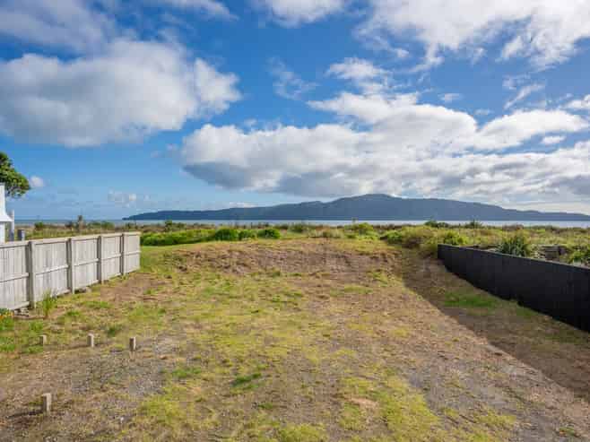 57 Manly Street, Paraparaumu Beach