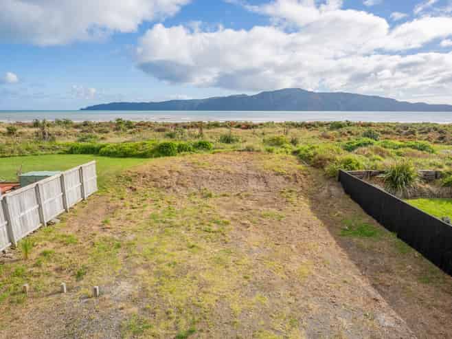 57 Manly Street, Paraparaumu Beach