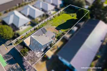 63 Lincoln Road, Addington