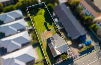 63 Lincoln Road, Addington