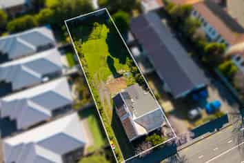 63 Lincoln Road, Addington