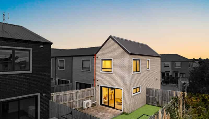 39/137 Hall Avenue, Mangere