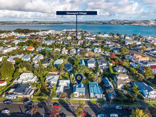 29 Hastings Parade, Devonport