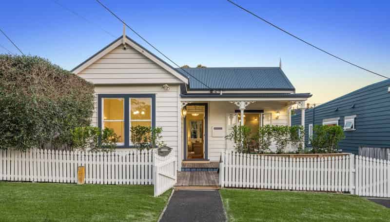 29 Hastings Parade, Devonport