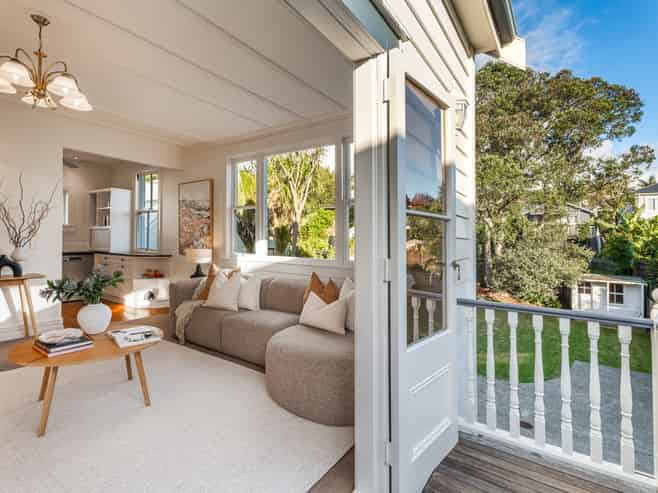 29 Hastings Parade, Devonport